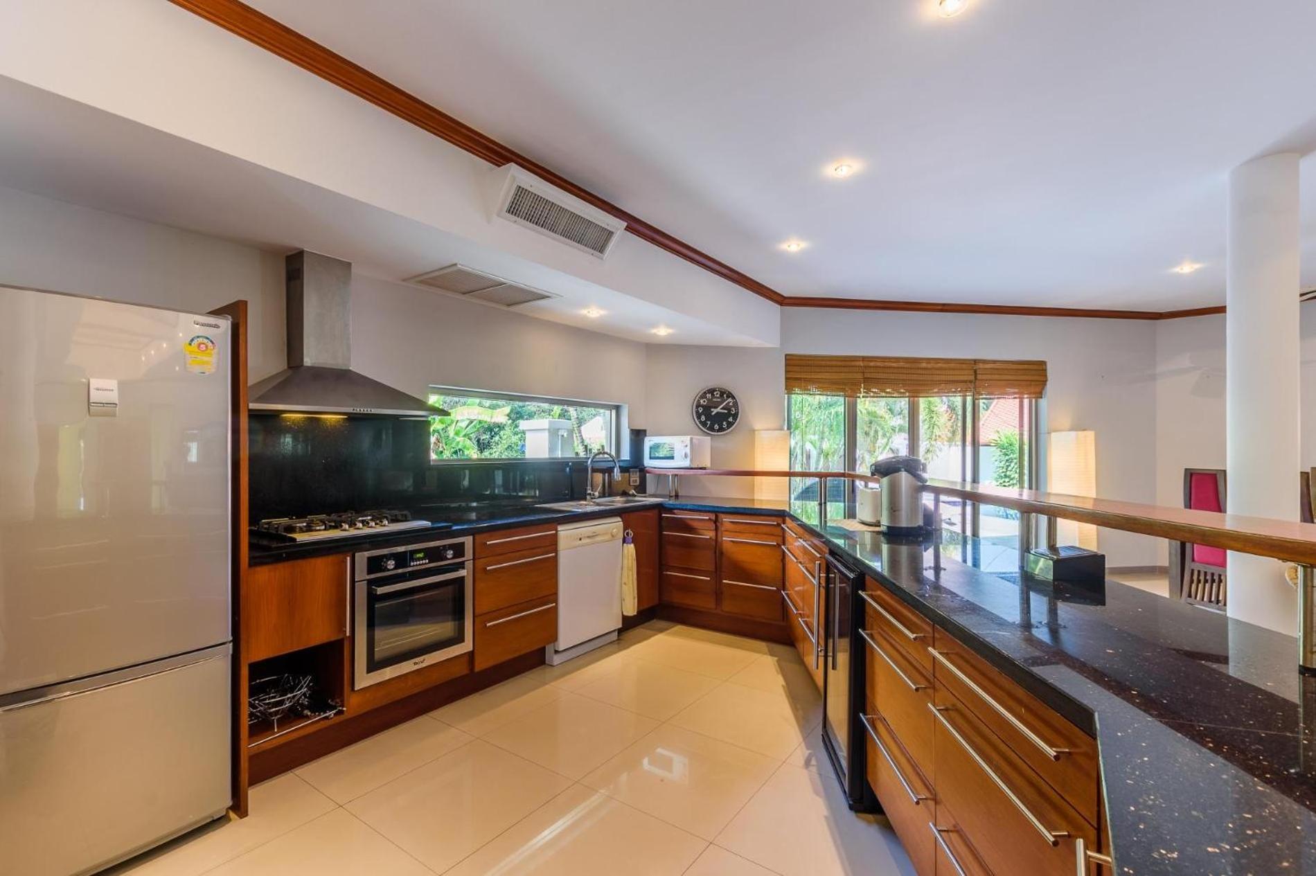 Amber Pool Villa Naiharn Rawai Ngoại thất bức ảnh