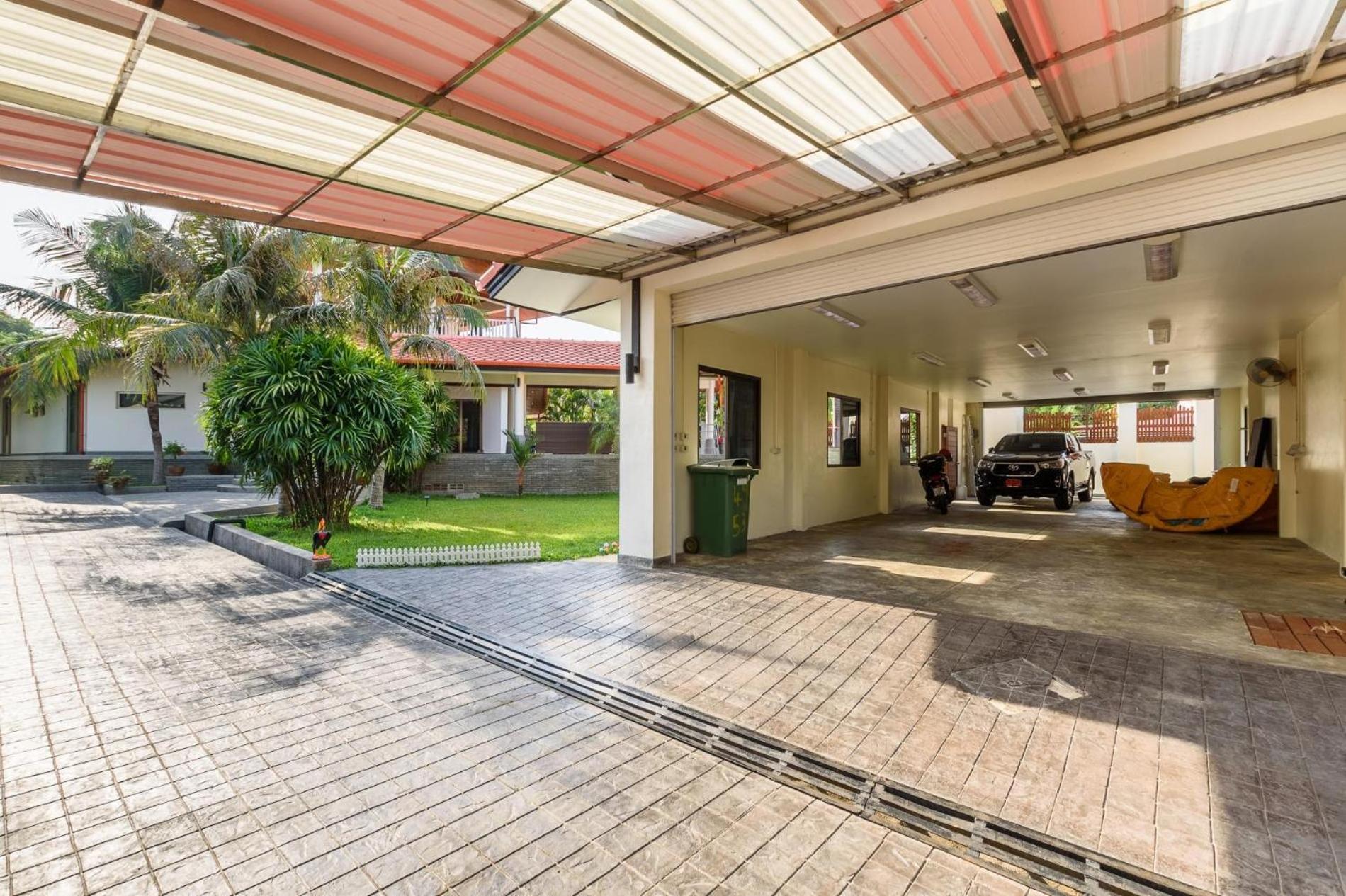 Amber Pool Villa Naiharn Rawai Ngoại thất bức ảnh