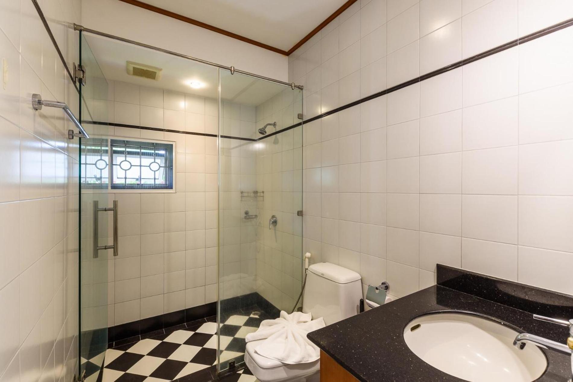 Amber Pool Villa Naiharn Rawai Ngoại thất bức ảnh