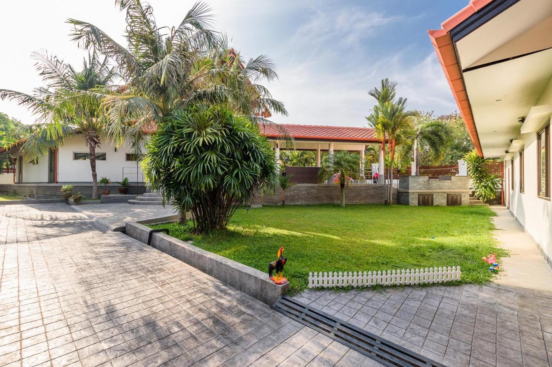 Amber Pool Villa Naiharn Rawai Ngoại thất bức ảnh